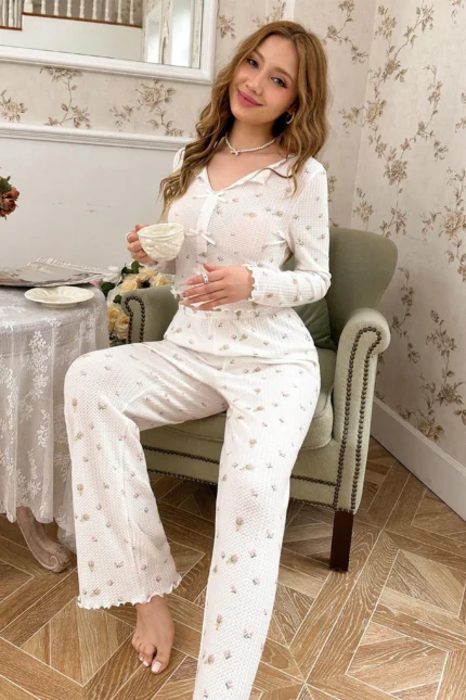 kadin-gecelik-pijama-takimlari