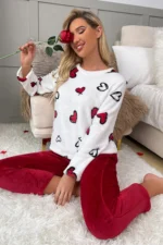 kadin-gecelik-pijama-takimlari