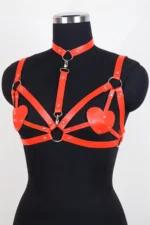 fantezi-ic-giyim-siyah-deri-kalpli-harness