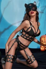 fantezi-ic-giyim-siyah-kafes-deri-harness