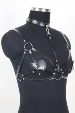 fantezi-ic-giyim-siyah-deri-kalpli-harness