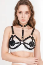 fantezi-ic-giyim-siyah-deri-kalpli-harness